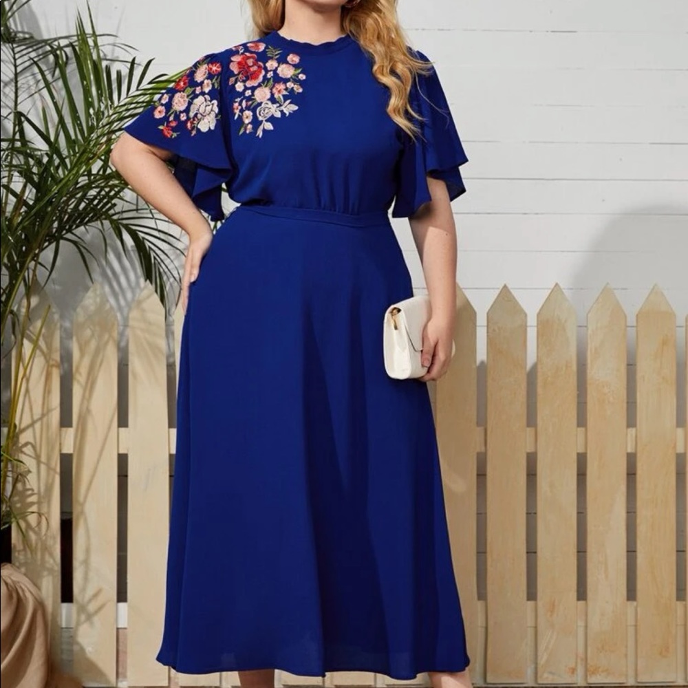 Black plus size ruffle sleeves embroidered belted dress - Picture 7 of 15